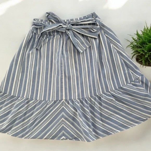 J By J Crew Blue & White Stripe Big Bow Midi Skirt Ruffle Hem Size 2